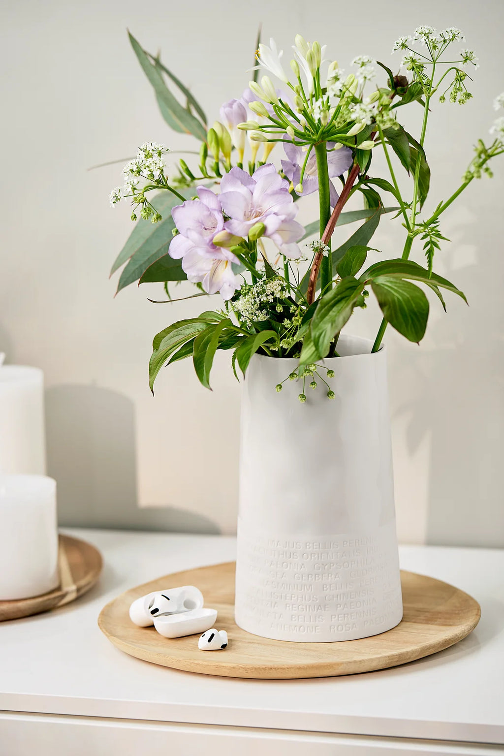 Room poetry. Vase. Wide