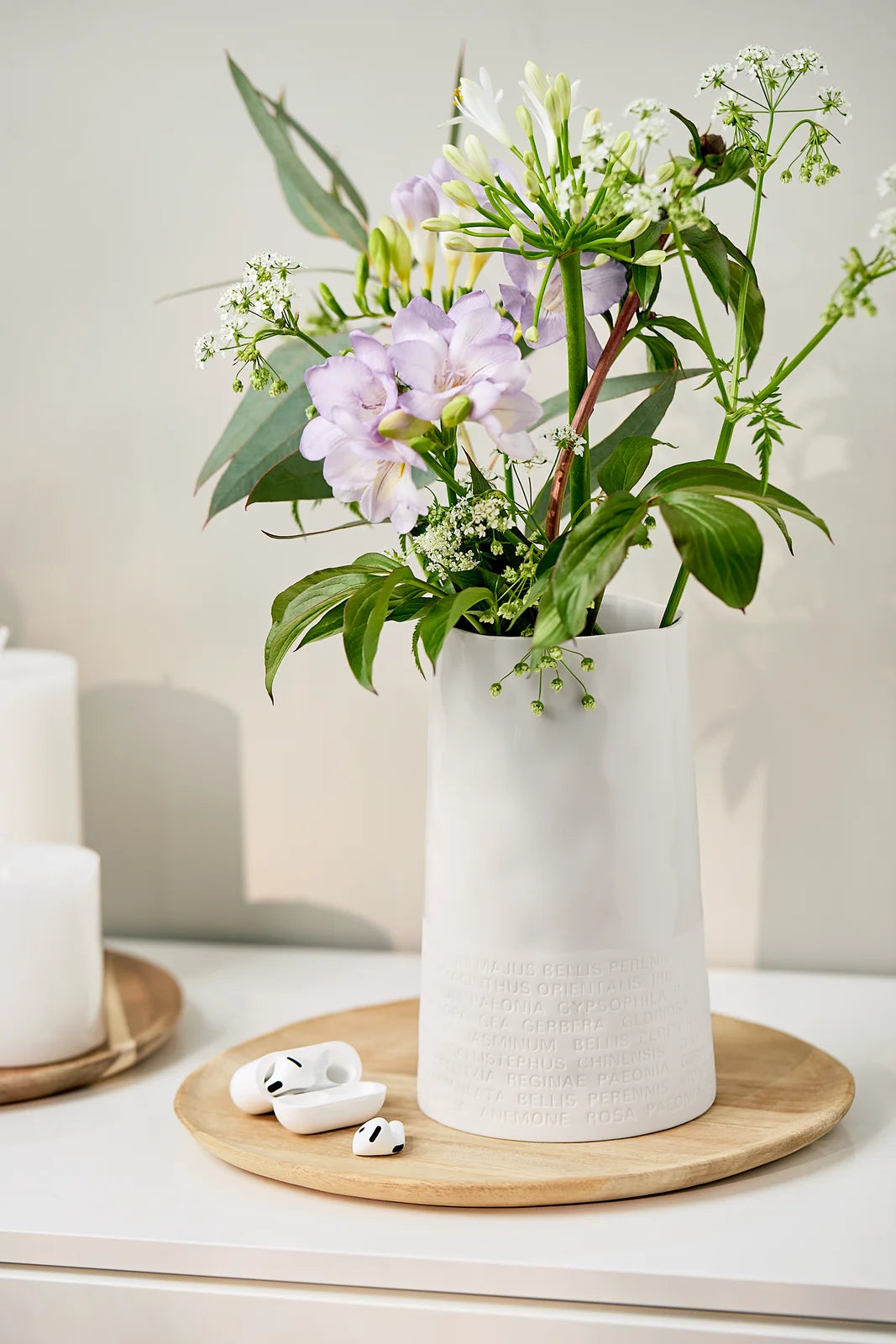 Room poetry. Vase. Wide