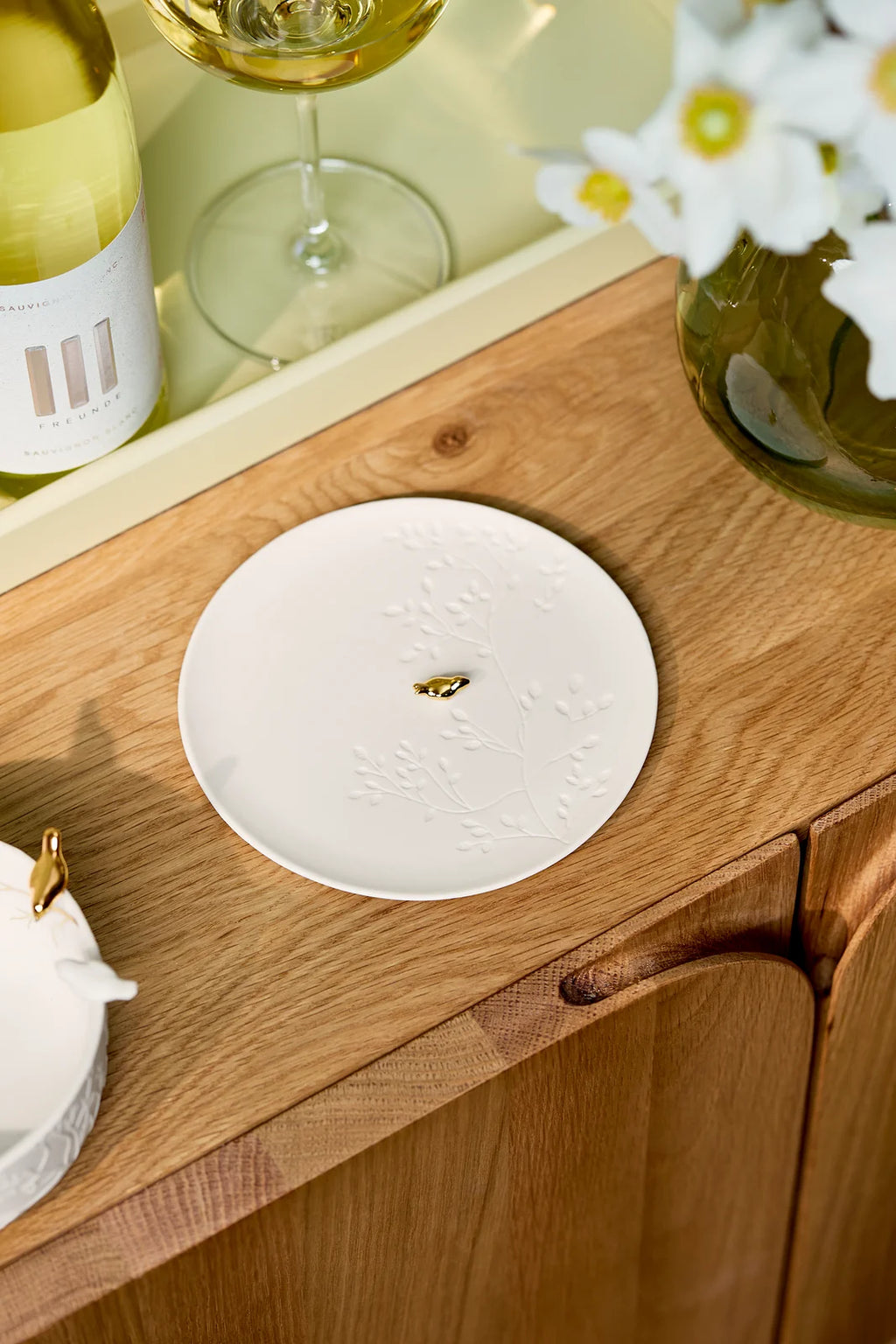 Porcelain story Bird Plate Diameter 14.2cm