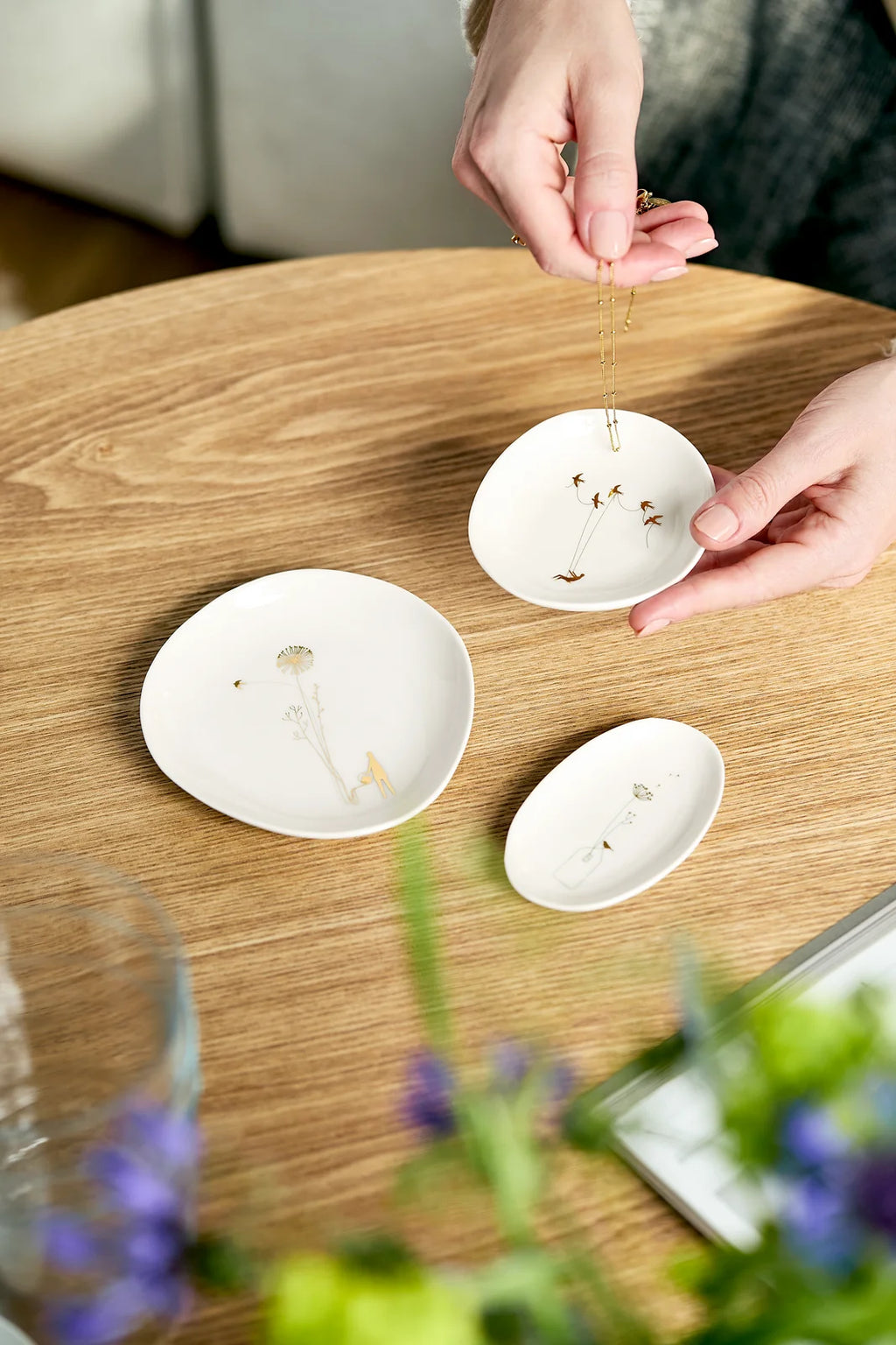 Wonderland Bowl Set. Gold 9x5.5cm to 11x11cm