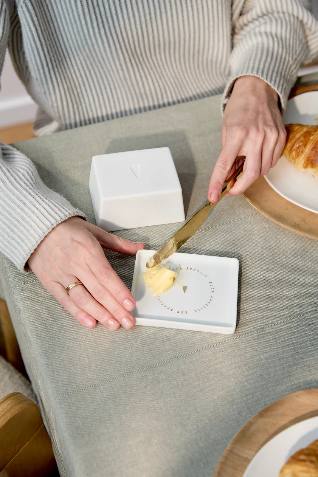 Butter dish 1/4 heart 10x6x8cm