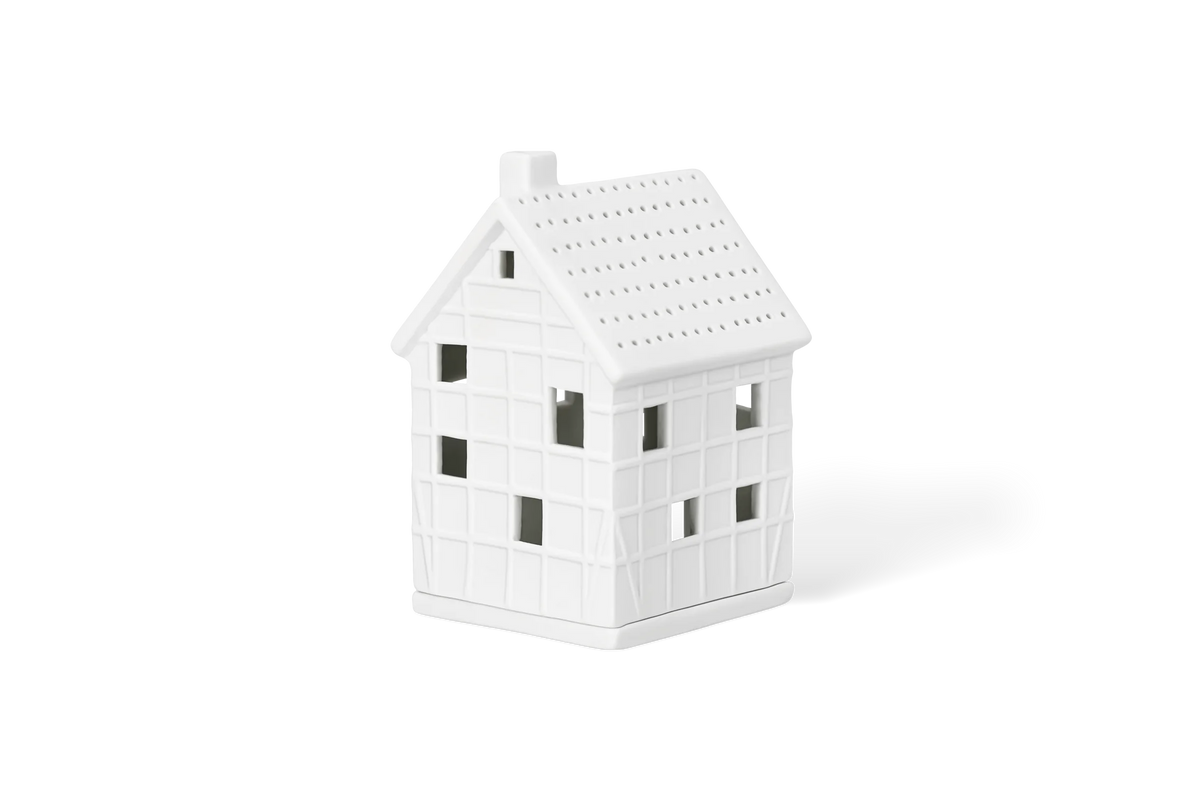 Half-timbered lighthouse small 7x7.5x12cm