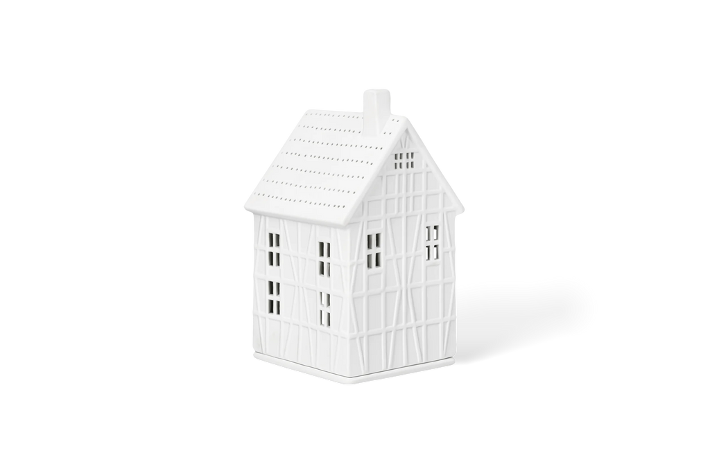 Half-timbered lighthouse large 9.5x10x19cm