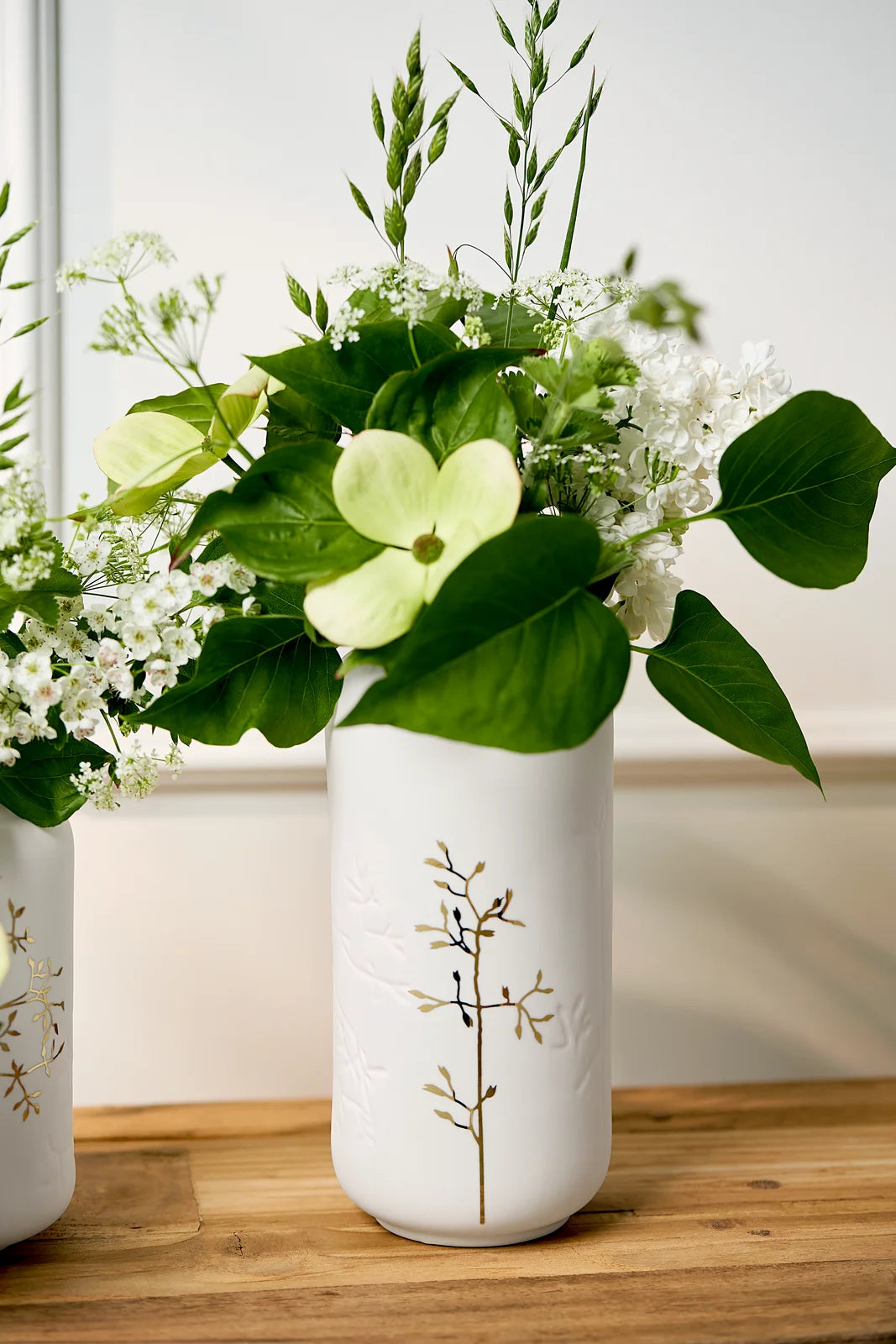 Gold twig vase Diameter10.5cm Height.21.5cm
