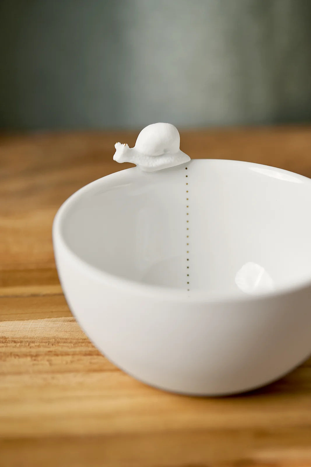 Porcelain tales bowl slug D.9cm H.5.5cm