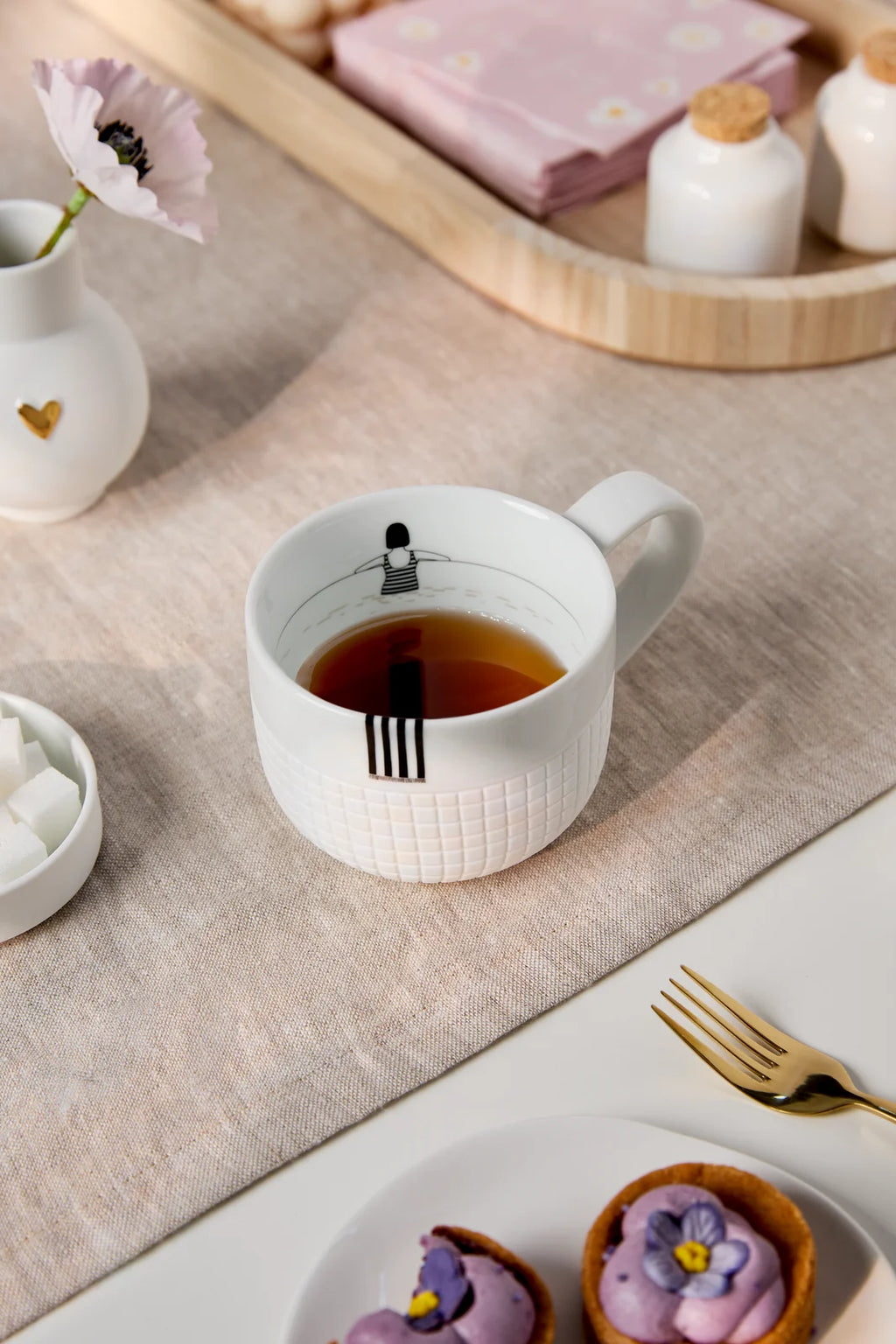 Picture Story Cup bathing pond 9.3x14x7cm