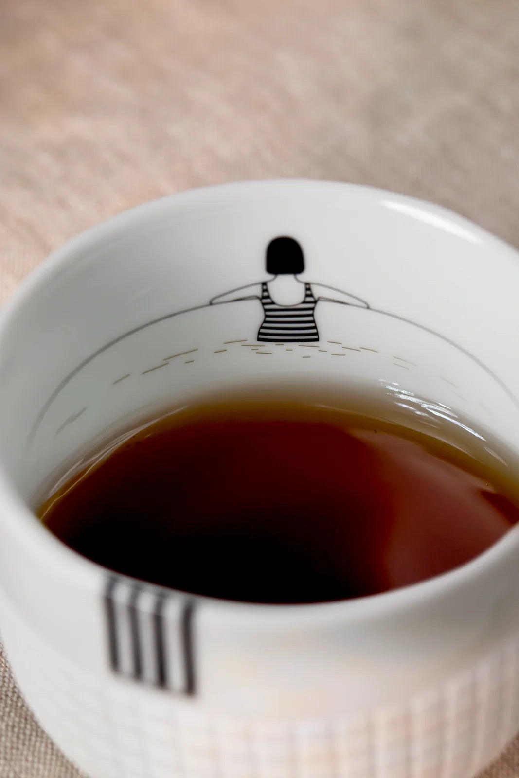 Picture Story Cup bathing pond 9.3x14x7cm