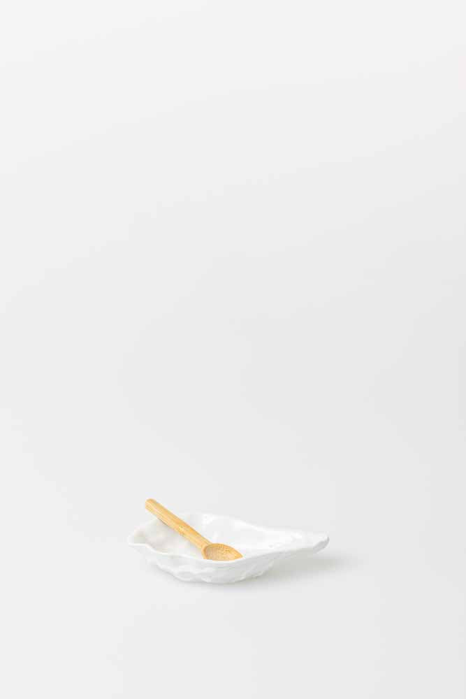 UWW oyster bowl and spoon 13.5x8x2.5cm