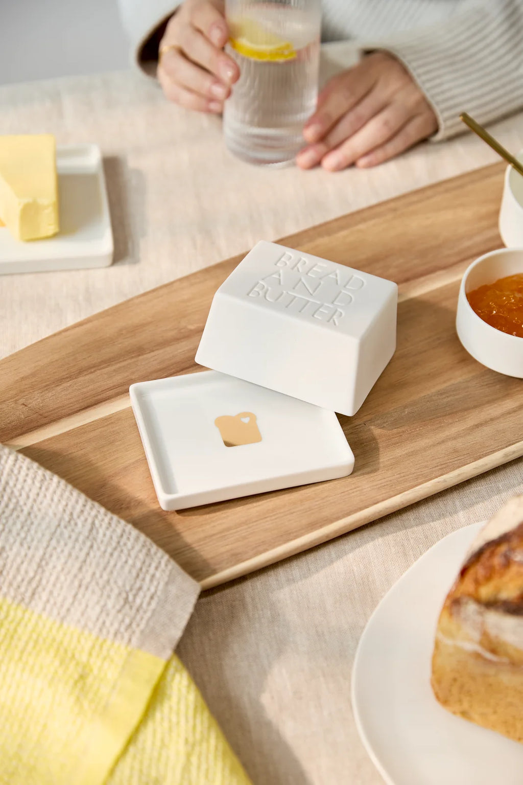 Butter dish 1/4 Bread and