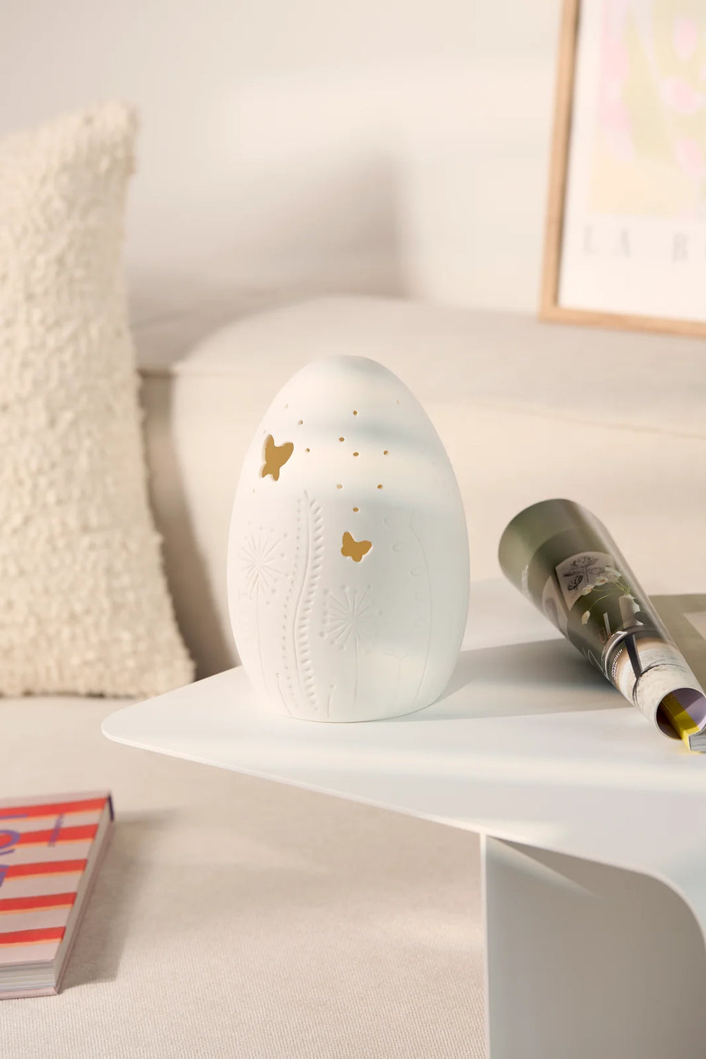 LED light ess. Flowers and butterflies