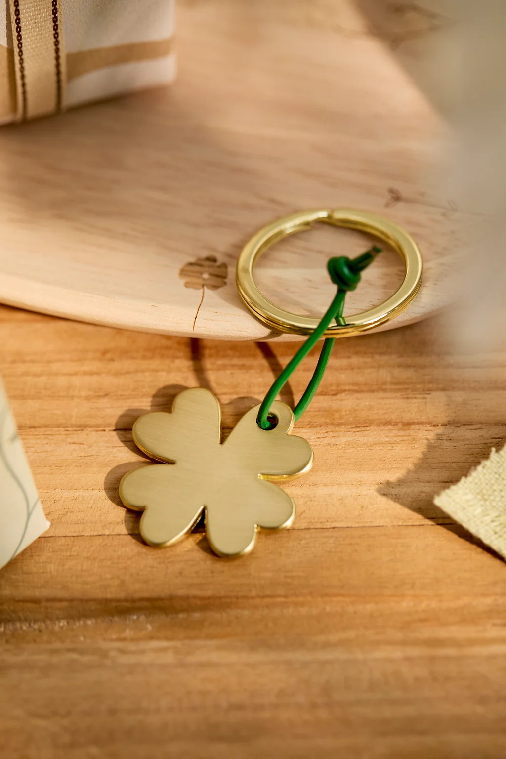 Golden Times key ring Shamrock
