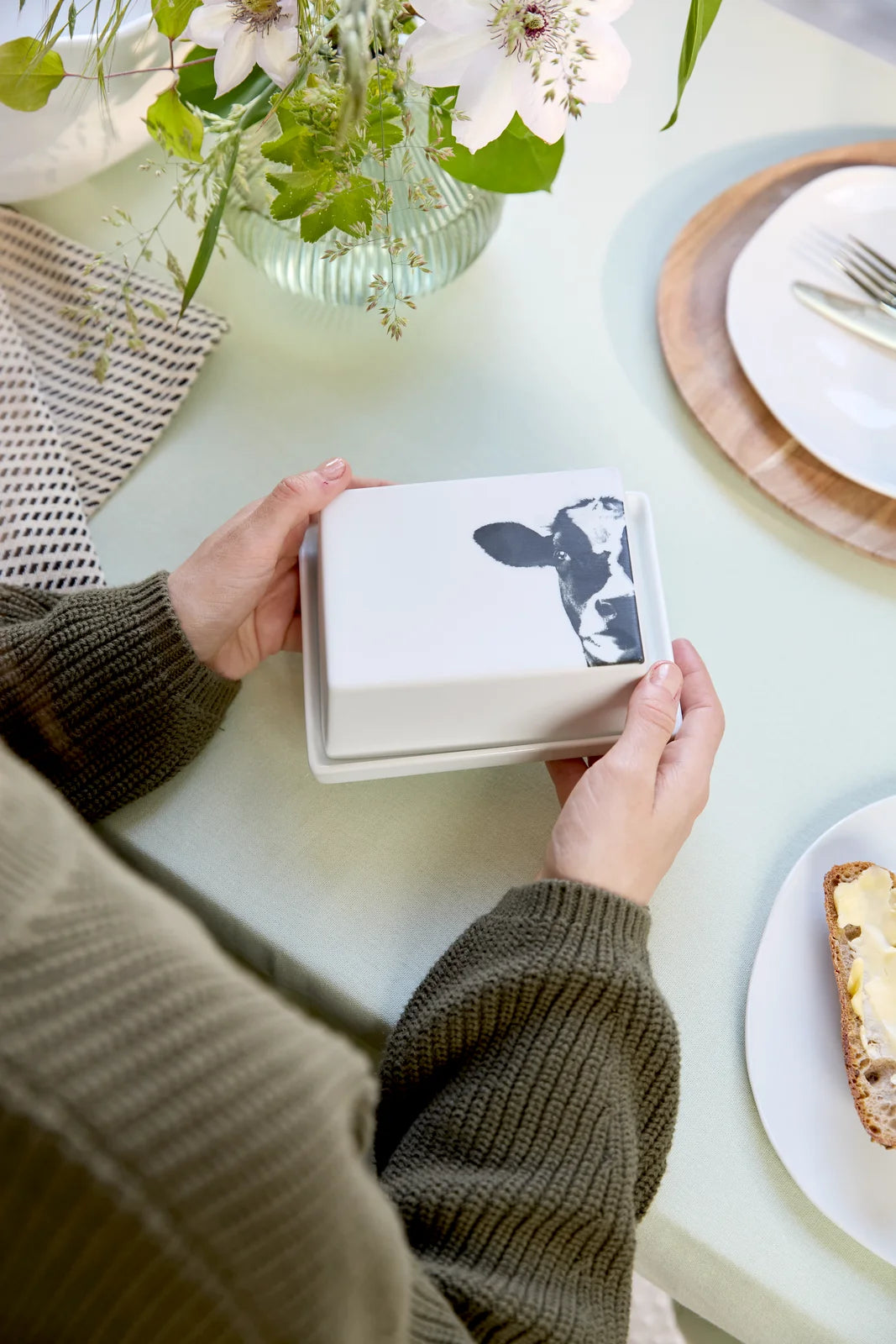 butter dish cow