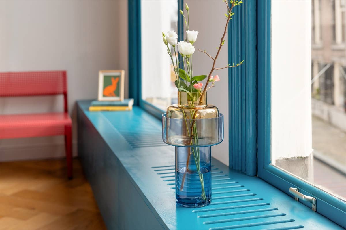 Glass vase 'Aura' amber