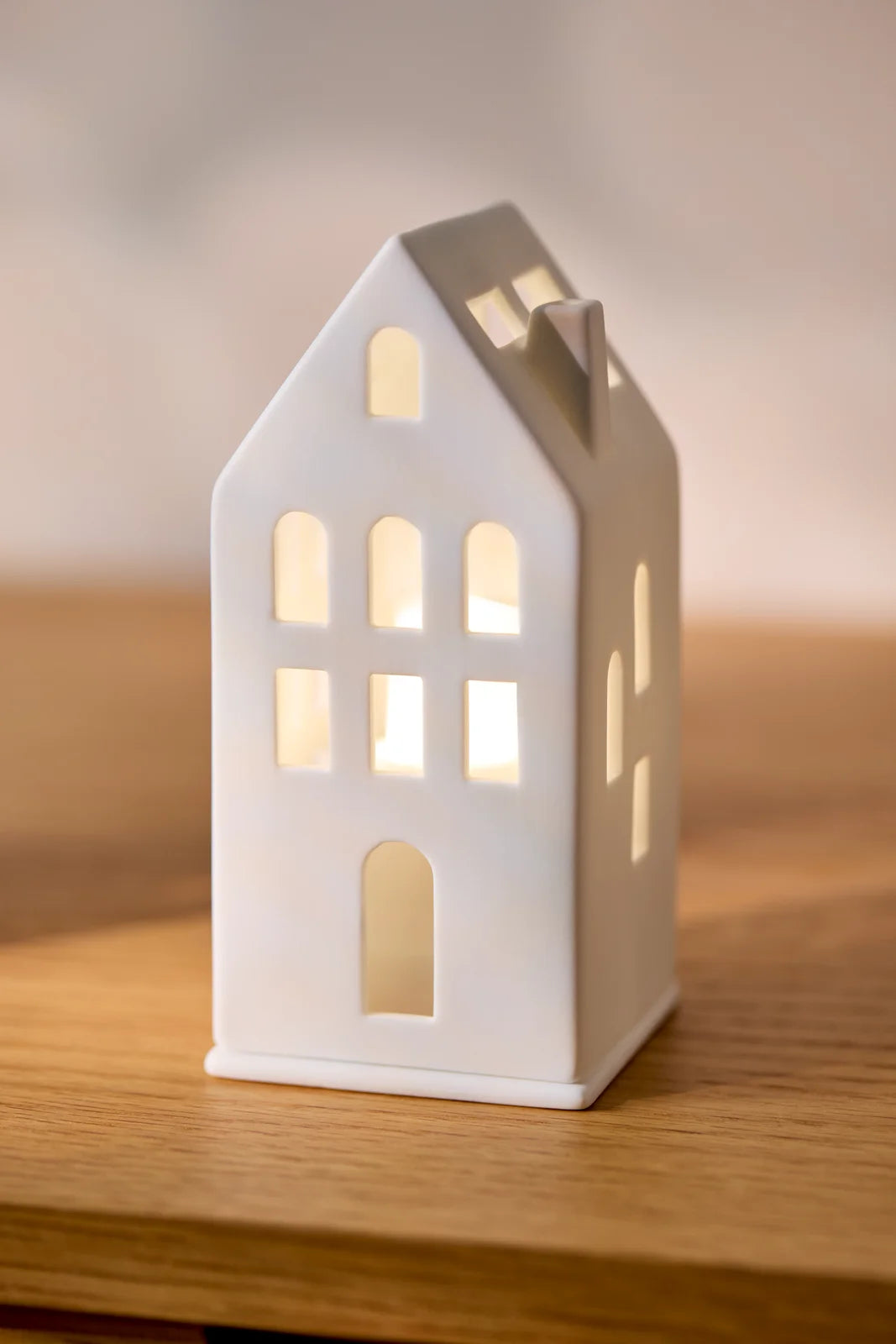 Mini light house Guesthouse 6x6x13cm