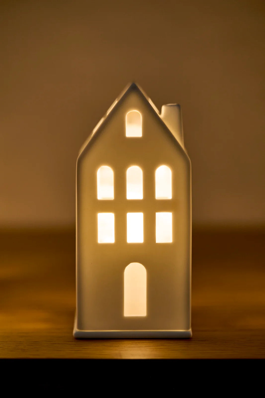 Mini light house Guesthouse 6x6x13cm