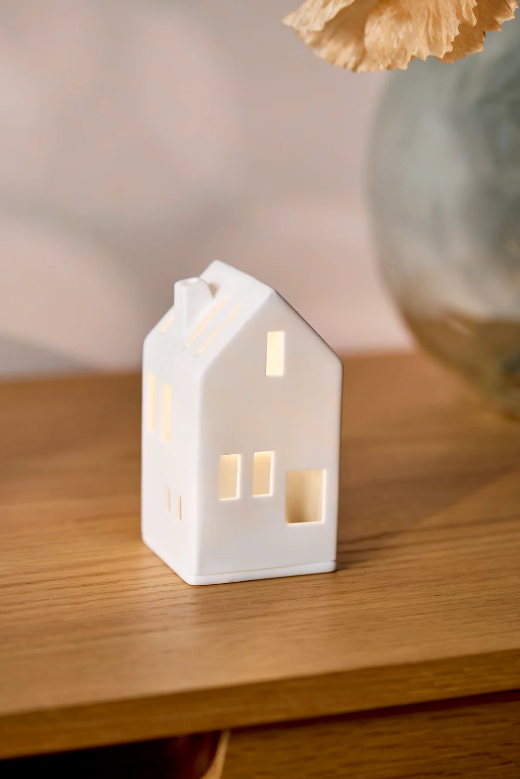 Mini light house residential house 6x6x11cm