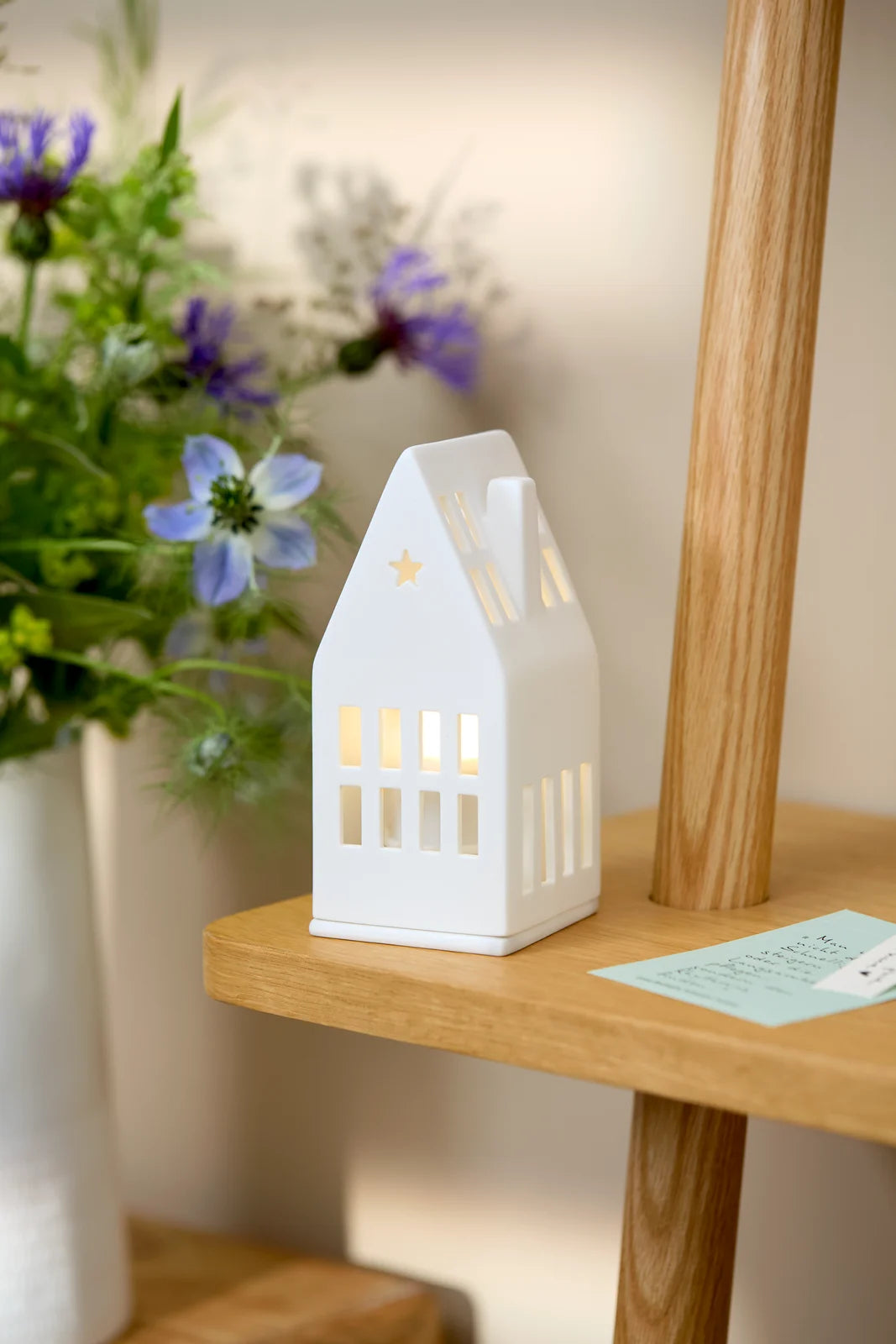 Mini light house dreamhouse 6x6x13cm