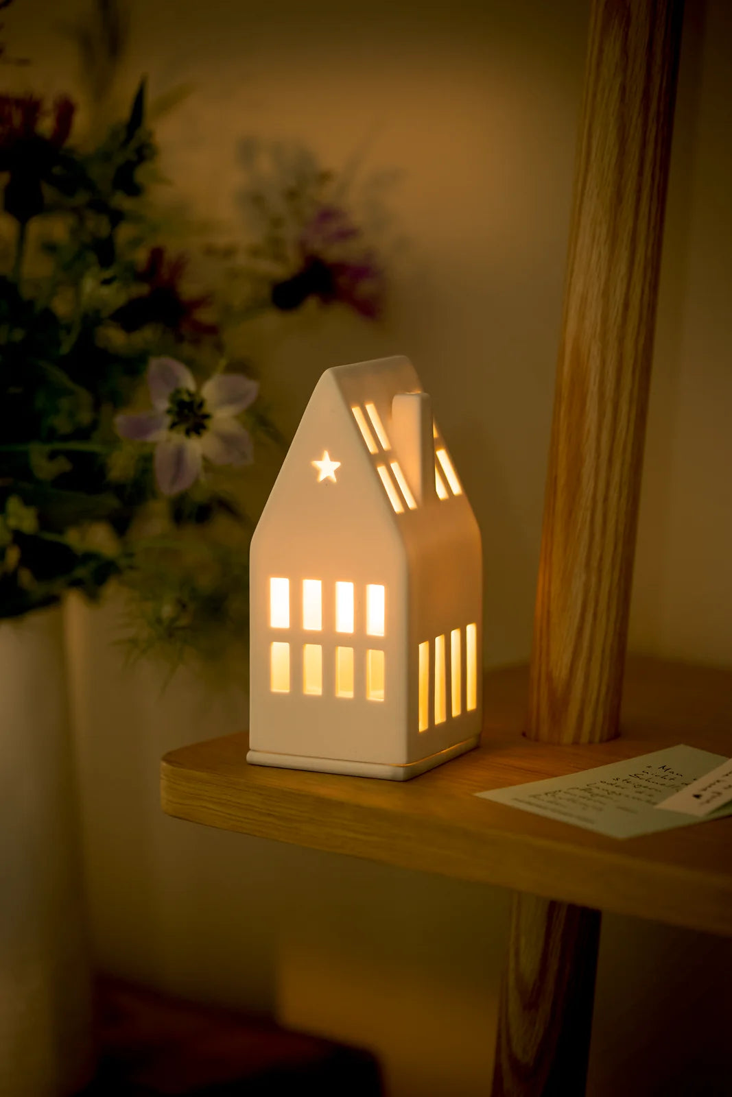 Mini light house dreamhouse 6x6x13cm