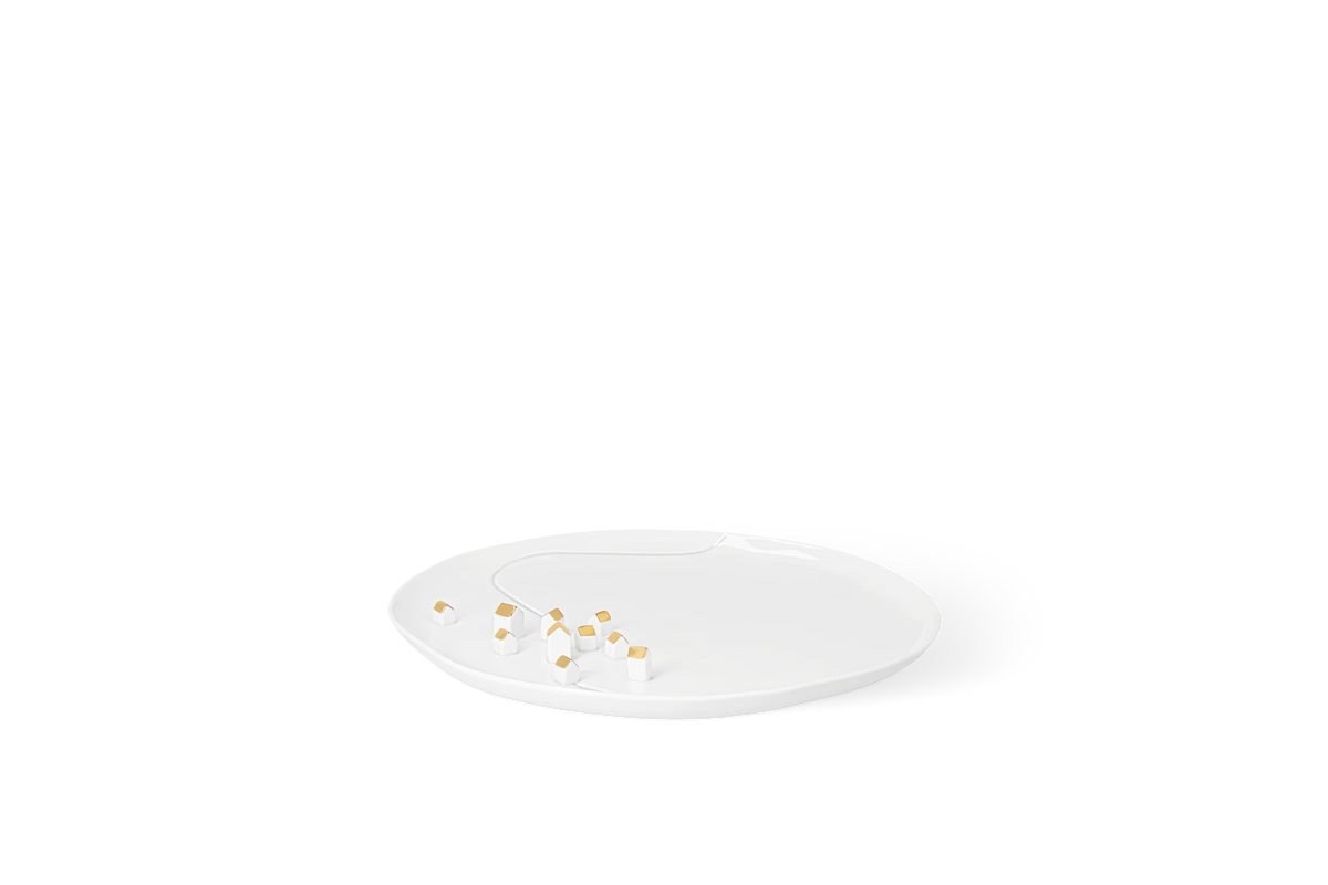 Porcelain stories plate village gold Diameter32cm