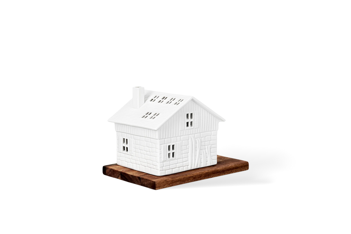 Lighthouse ski hut 18x12x13cm