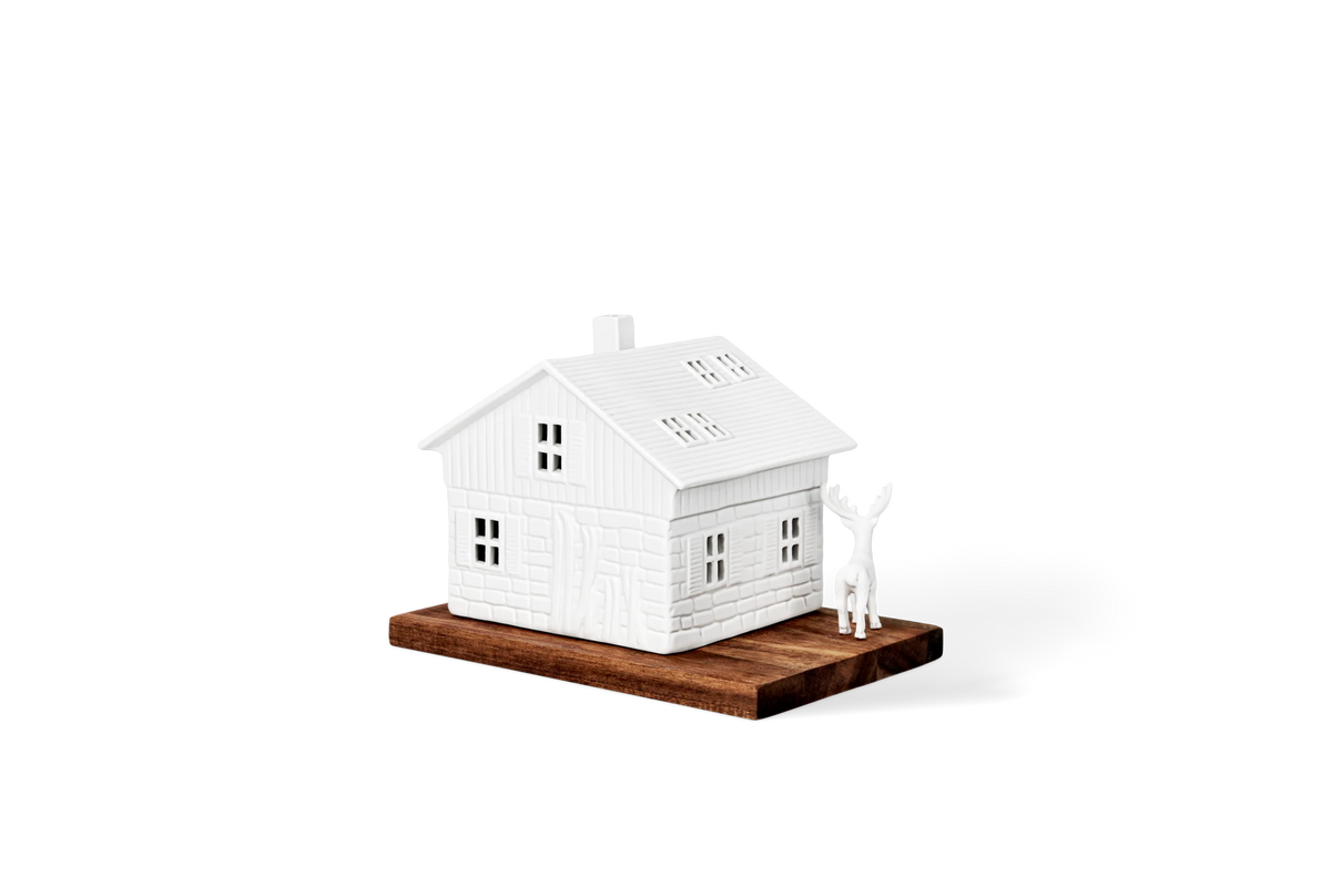 Lighthouse ski hut 18x12x13cm