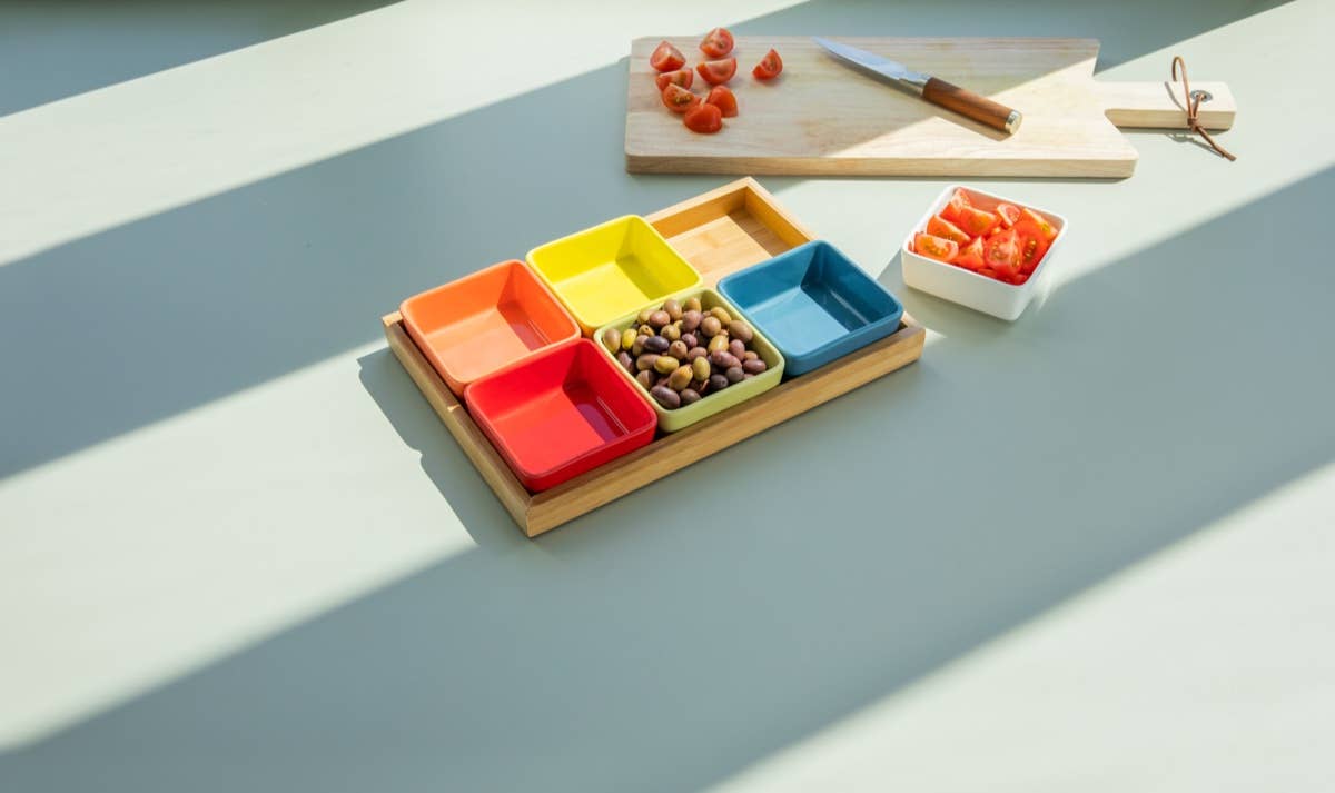 Bowl set with wooden tray no. 1, set of 7