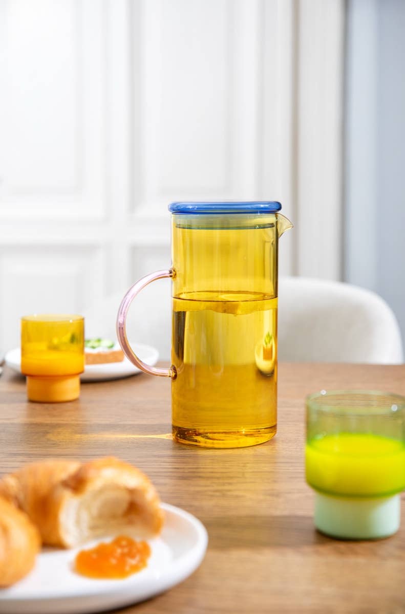 Glass jug Fred yellow